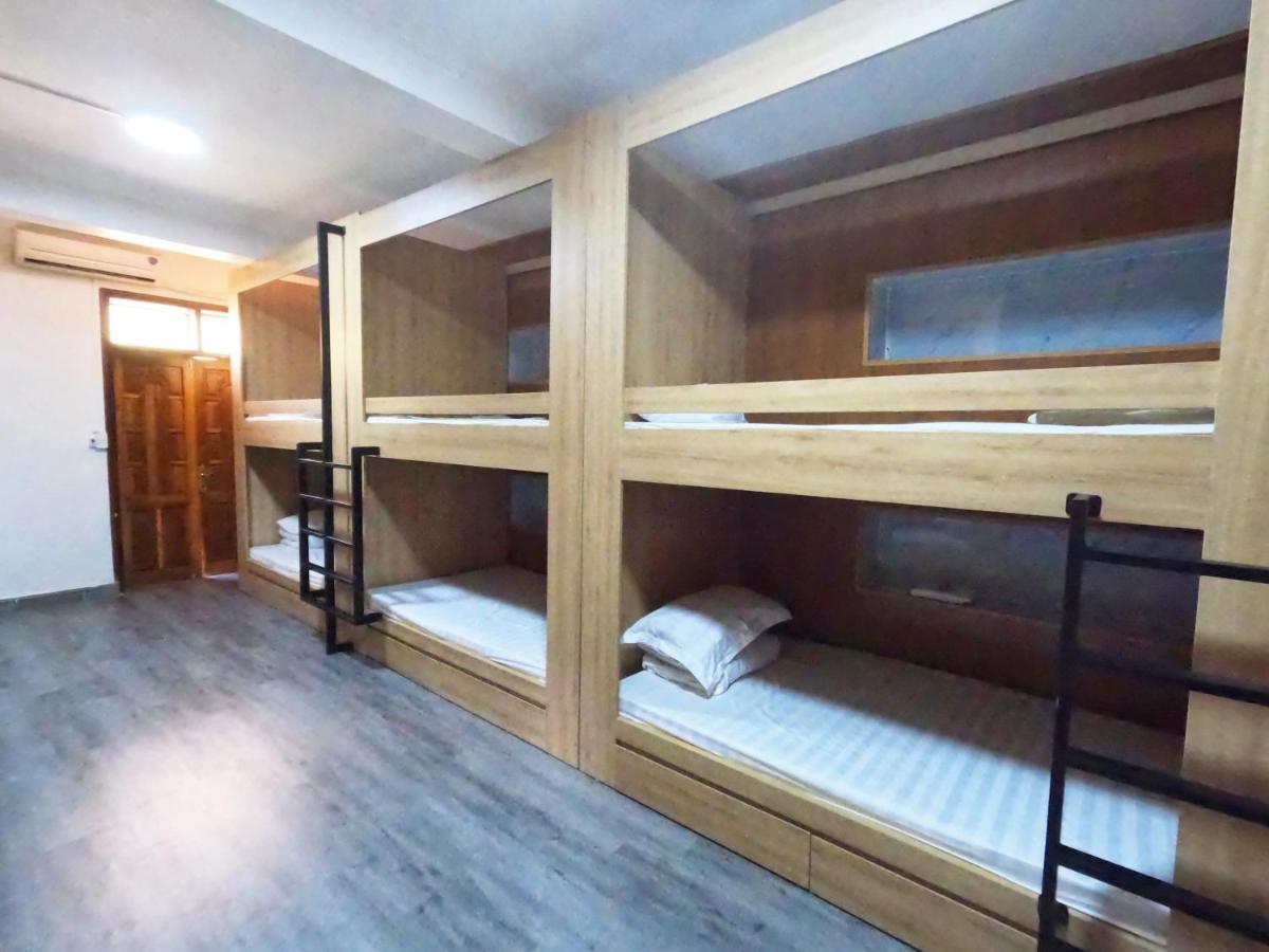 Hoang Anh Hostel Meo Vac Exteriör bild