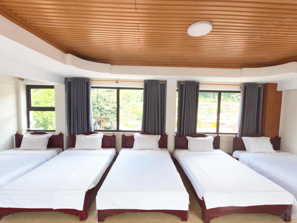 Hoang Anh Hostel Meo Vac Exteriör bild