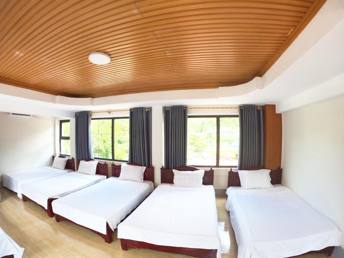 Hoang Anh Hostel Meo Vac Exteriör bild