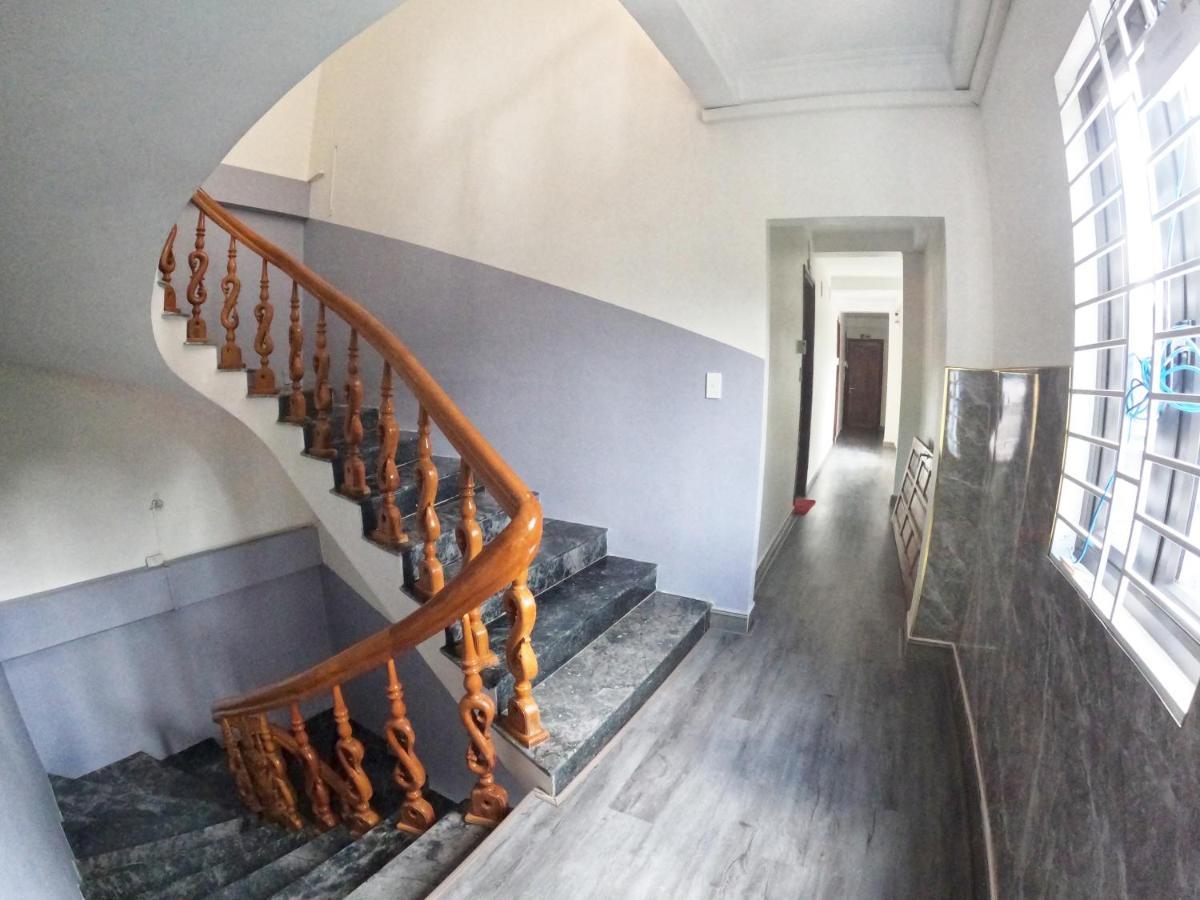 Hoang Anh Hostel Meo Vac Exteriör bild